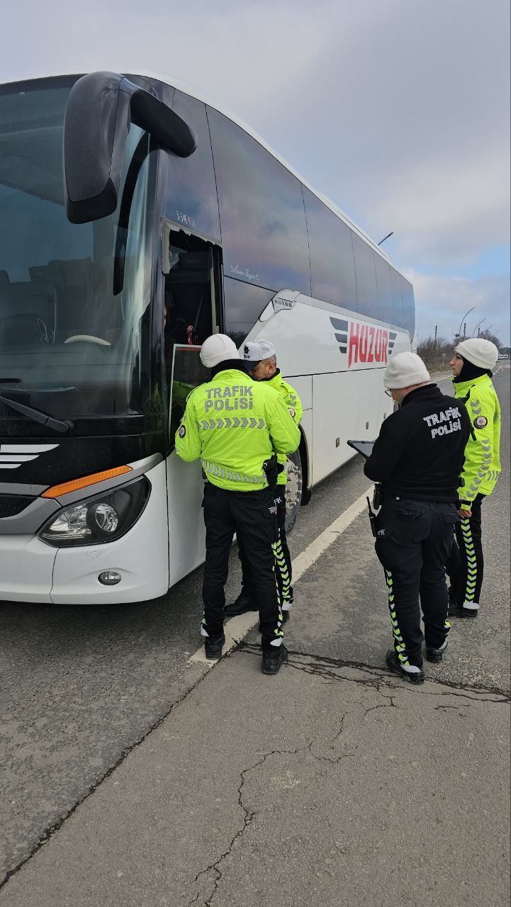 Çerkezköy’de yolcu otobüslerine sıkı markaj: Güvenli yolculuk için denetimler artırıldı!